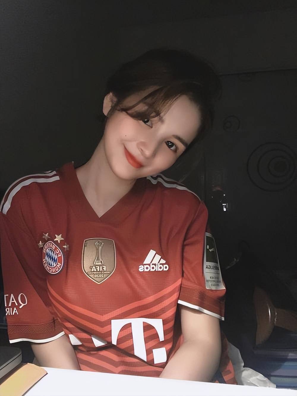 皇马VS拜仁，里斯本VS阿森纳，今晚2场大战精准预测，悬念十足